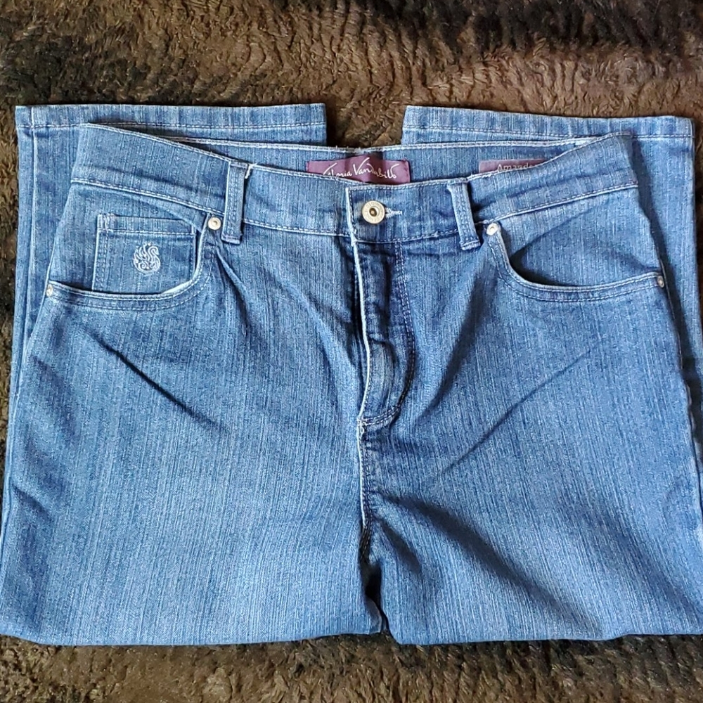 Capris - Picture 3 of 7